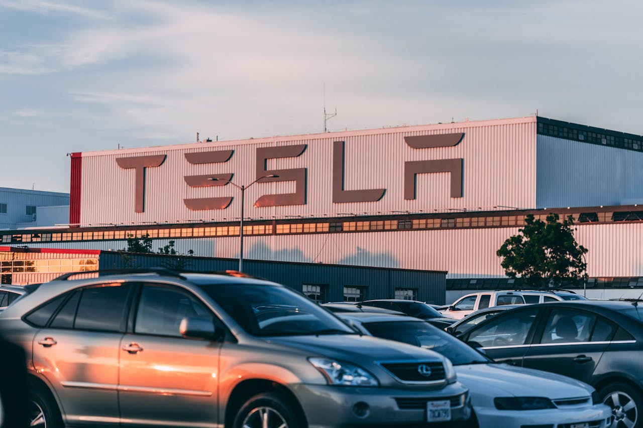 Tesla et sa gigafactory berlinoise victime d'un sabotage